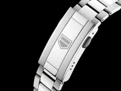 TAG Heuer Aquaracer Professional 200><noscript><img width=